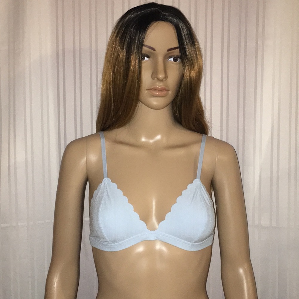 LAST 1!!! New VS Sexy Little Scallop Bralette - Picture 2 of 8
